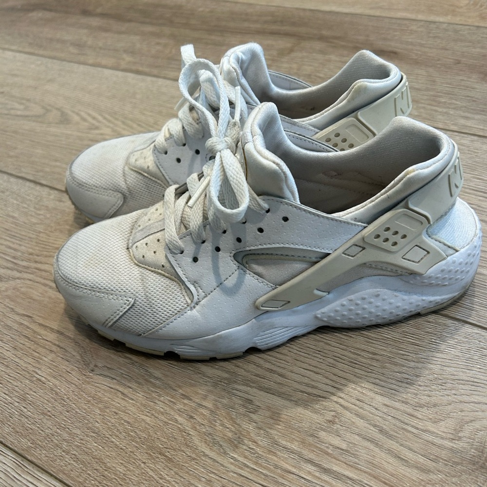 Nike White Athletic Shoes